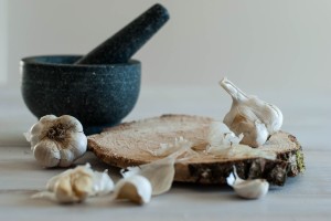 Fig 10 - Implied triangle - garlic, mortar and pestle